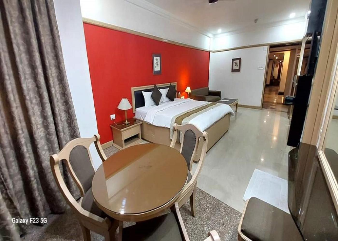 Lytton 3* Kolkata