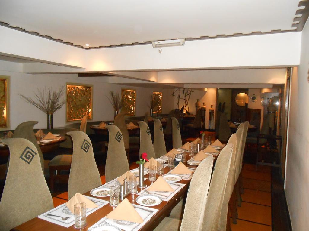 Lytton Hotel Kolkata