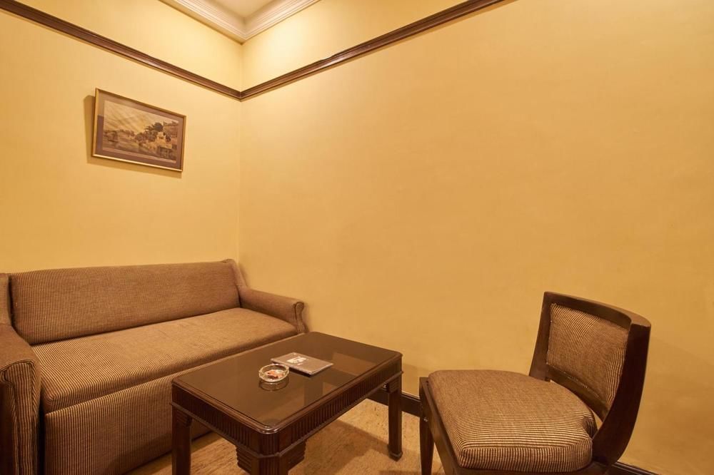 Hotel Lytton